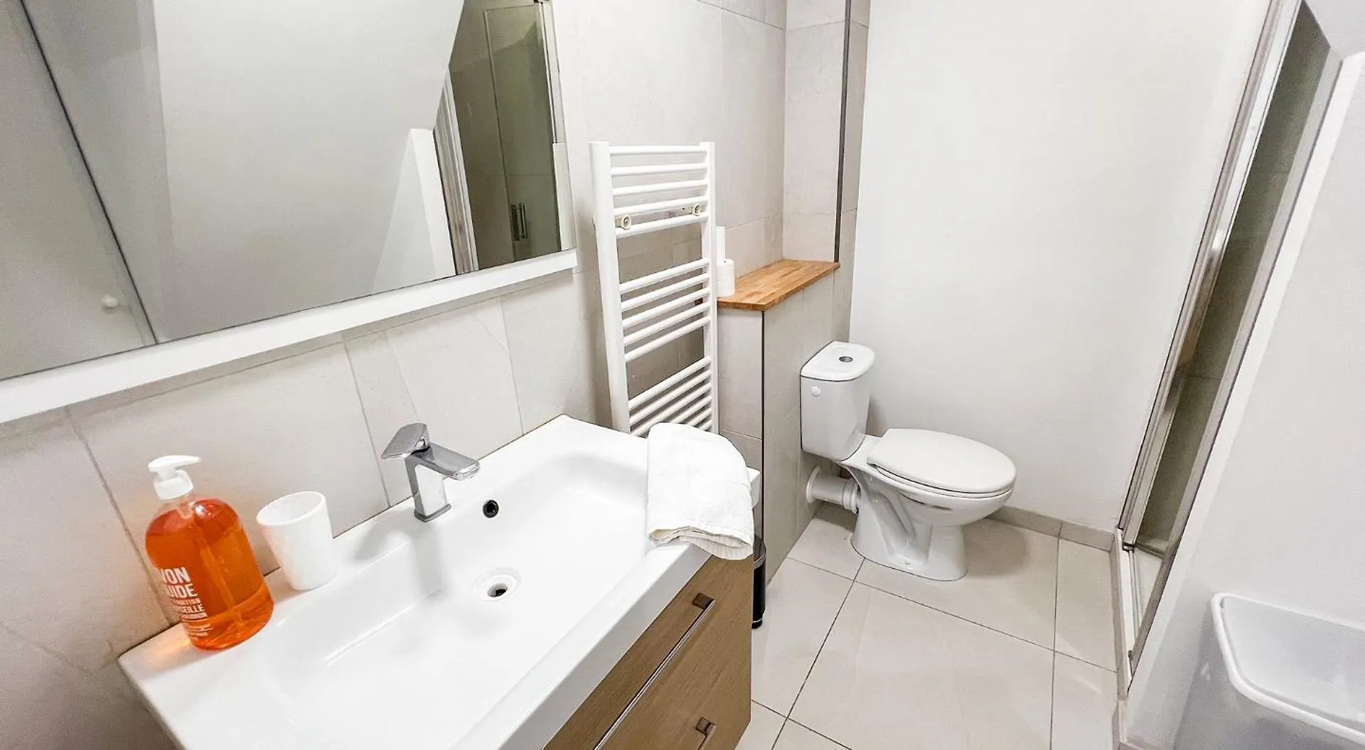 Apartment Ac - Hypercenter - Quiet Rooftops! Avignon France